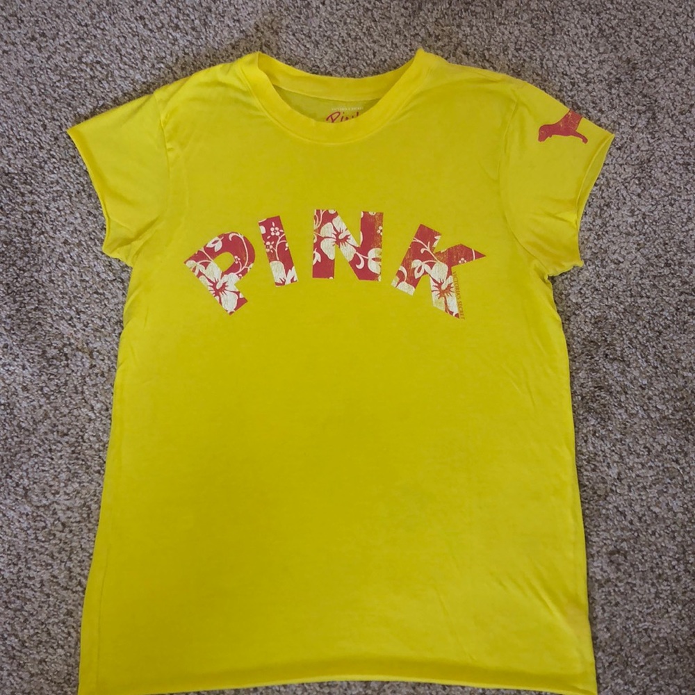 PINK Victoria’s Secret Tee